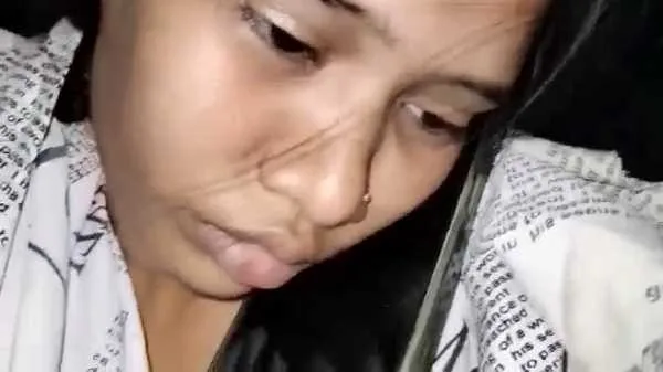 Phone karte baat cute desi babe lund